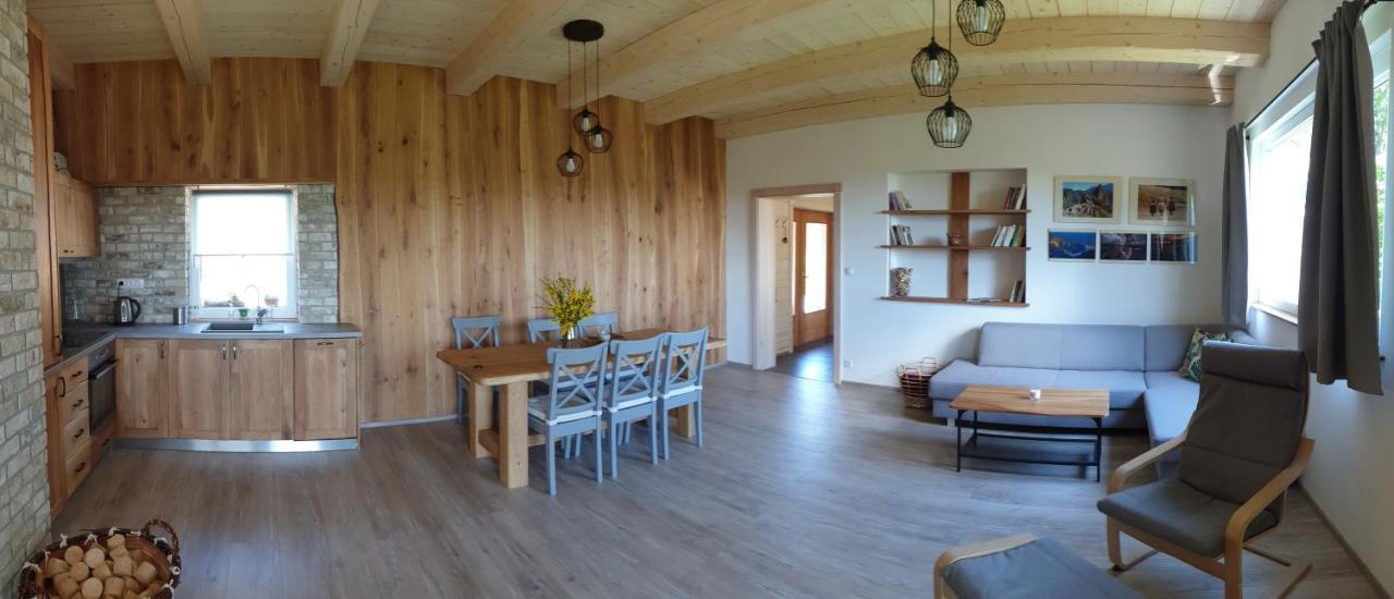 Apartman Nezichov Touzim Екстер'єр фото