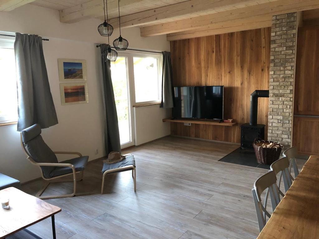Apartman Nezichov Touzim Екстер'єр фото